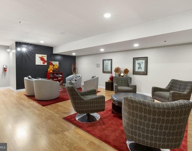 1324 Locust Street - Photo Thumbnail 23
