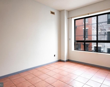763 S 8th Street - Photo Thumbnail 2