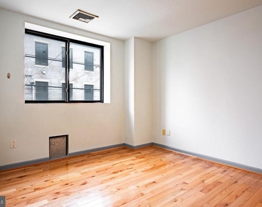 763 S 8th Street - Photo Thumbnail 11