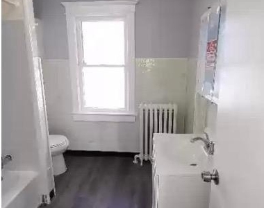 1078 Lalor Street - Photo Thumbnail 3