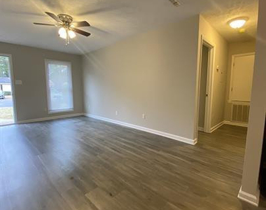 1775 Michelle Court - Photo Thumbnail 3