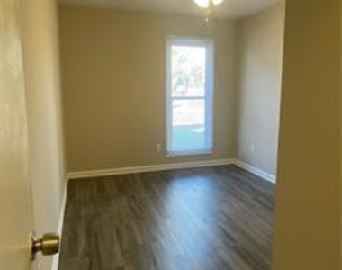 1775 Michelle Court - Photo Thumbnail 11