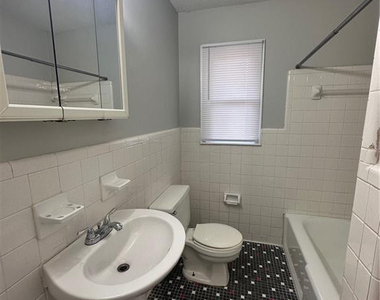 1053 Rulnick Street - Photo Thumbnail 4