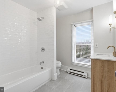 319 E A Street - Photo Thumbnail 7
