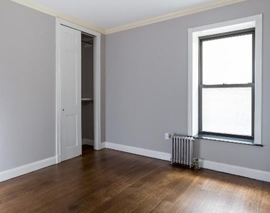 326 East 100th Street - Photo Thumbnail 3