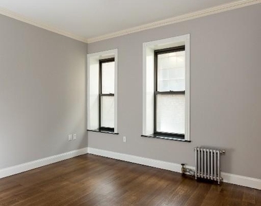 326 East 100th Street - Photo Thumbnail 4