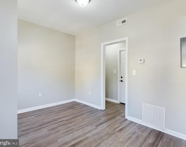 300 West Chesapeake Avenue - Photo Thumbnail 7