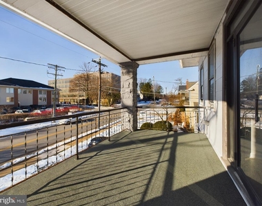 300 West Chesapeake Avenue - Photo Thumbnail 17