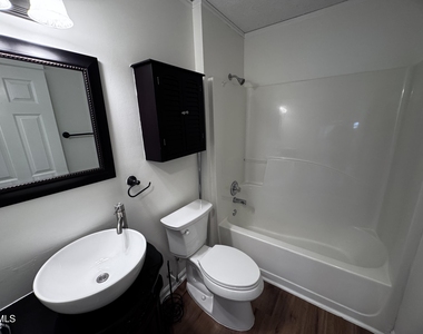 4125 Cobble Court - Photo Thumbnail 12