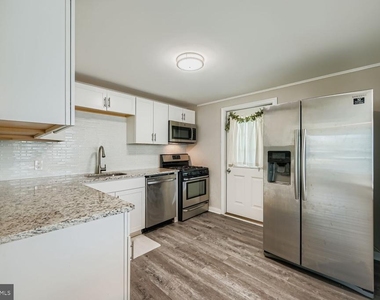 515 Taney Avenue - Photo Thumbnail 1