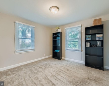 515 Taney Avenue - Photo Thumbnail 11