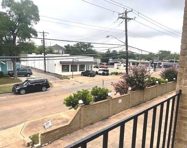 3316 Guadalupe St - Photo Thumbnail 11