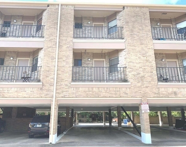 3316 Guadalupe St - Photo Thumbnail 9