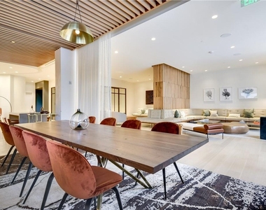 501 West Ave - Photo Thumbnail 34