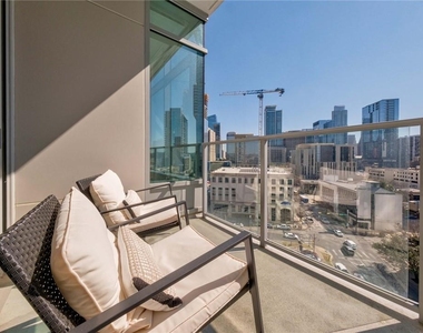 501 West Ave - Photo Thumbnail 19