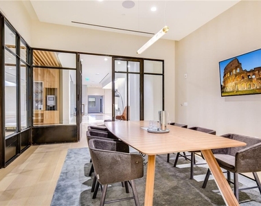 501 West Ave - Photo Thumbnail 33