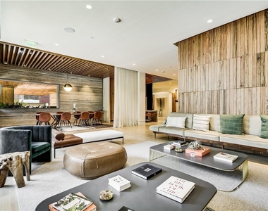 501 West Ave - Photo Thumbnail 28