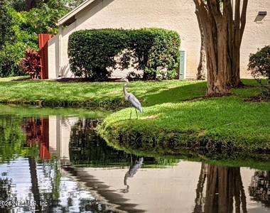 10137 Leisure Lane S - Photo Thumbnail 12