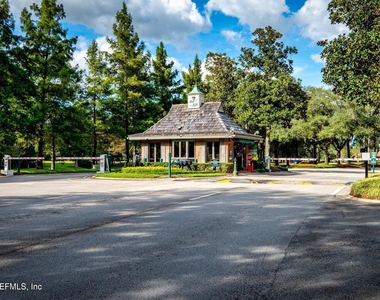 10137 Leisure Lane S - Photo Thumbnail 10