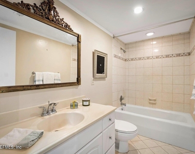 10137 Leisure Lane S - Photo Thumbnail 6