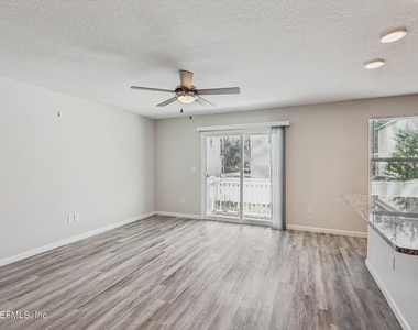 5453 Wabash Boulevard - Photo Thumbnail 7