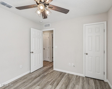 5453 Wabash Boulevard - Photo Thumbnail 16