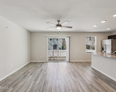 5453 Wabash Boulevard - Photo Thumbnail 6