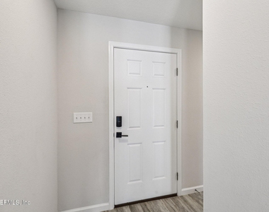 5453 Wabash Boulevard - Photo Thumbnail 2