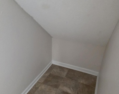 2537 Wisdom Court - Photo Thumbnail 6