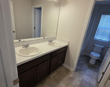 2537 Wisdom Court - Photo Thumbnail 31