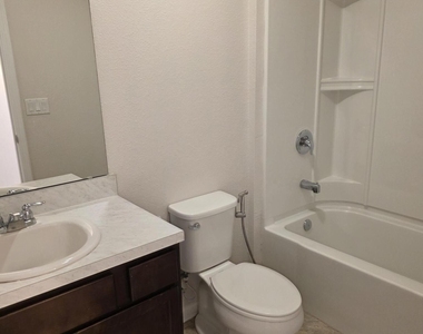 2537 Wisdom Court - Photo Thumbnail 9