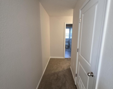 2537 Wisdom Court - Photo Thumbnail 30