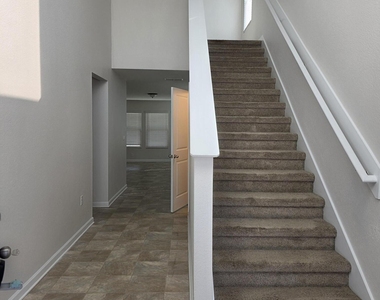 2537 Wisdom Court - Photo Thumbnail 3
