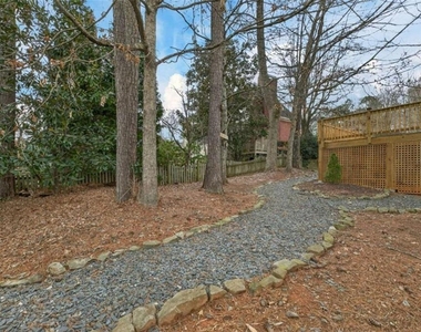1712 Kenbrook Court - Photo Thumbnail 18