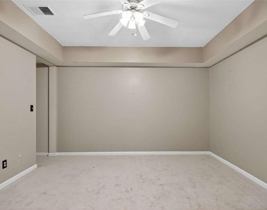 1712 Kenbrook Court - Photo Thumbnail 38