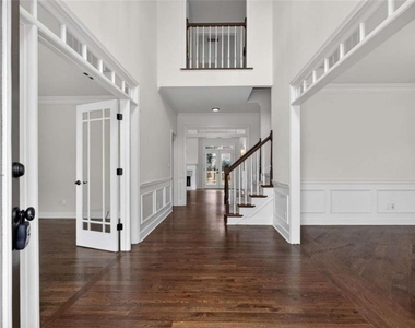 1712 Kenbrook Court - Photo Thumbnail 2