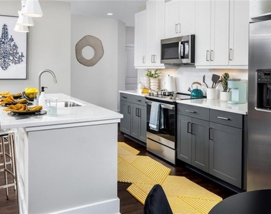 105 Rogers Street Ne - Photo Thumbnail 30