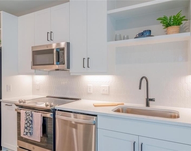 105 Rogers Street Ne - Photo Thumbnail 37