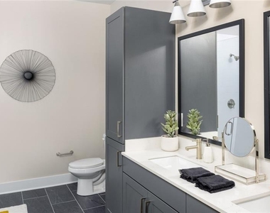 105 Rogers Street Ne - Photo Thumbnail 32