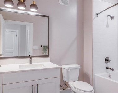 105 Rogers Street Ne - Photo Thumbnail 36