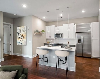105 Rogers Street Ne - Photo Thumbnail 16