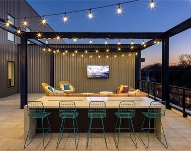 105 Rogers Street Ne - Photo Thumbnail 14
