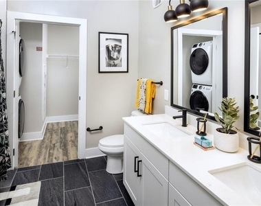 105 Rogers Street Ne - Photo Thumbnail 27