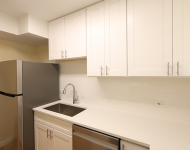 6157 W Belmont Avenue - Photo Thumbnail 5