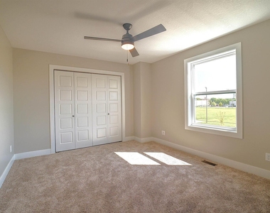 1008 S 4th Street - Photo Thumbnail 7