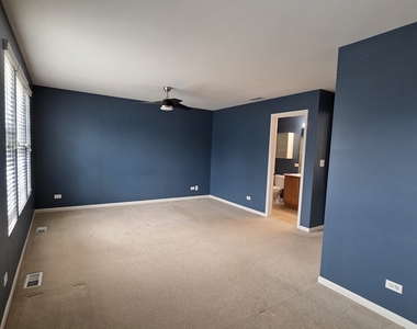 2444 Emily Lane - Photo Thumbnail 6
