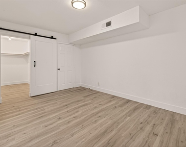 3300 Yorktown Street - Photo Thumbnail 18