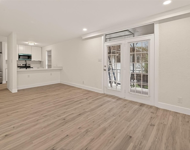 3300 Yorktown Street - Photo Thumbnail 6