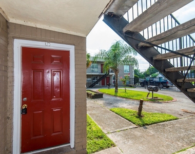6810 Westover Street - Photo Thumbnail 1
