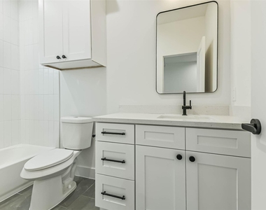 7709 Earl Rudder Way - Photo Thumbnail 10